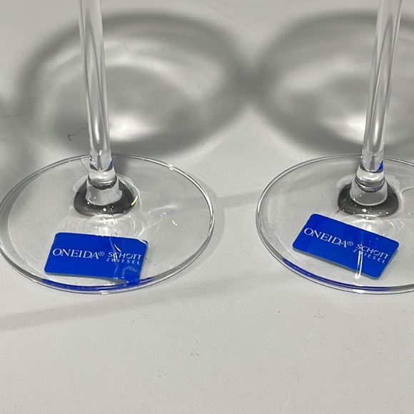 Oneida SCHOTT ZWIESEL Lead Free crystal 9" tall Wine Glasses Set of 4 - Picture 4 of 12